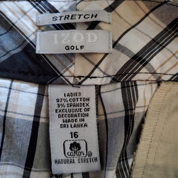 Izod Golf plaid Capri  pants - Picture 10 of 10